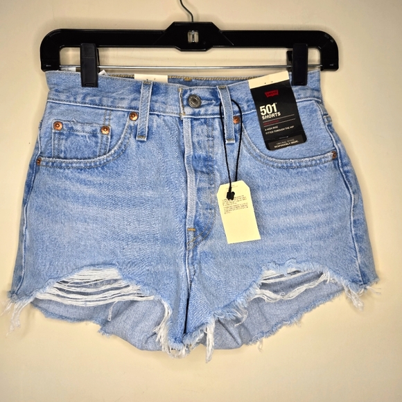 Levi's Pants - Nwt Levi's 501 shorts size 25